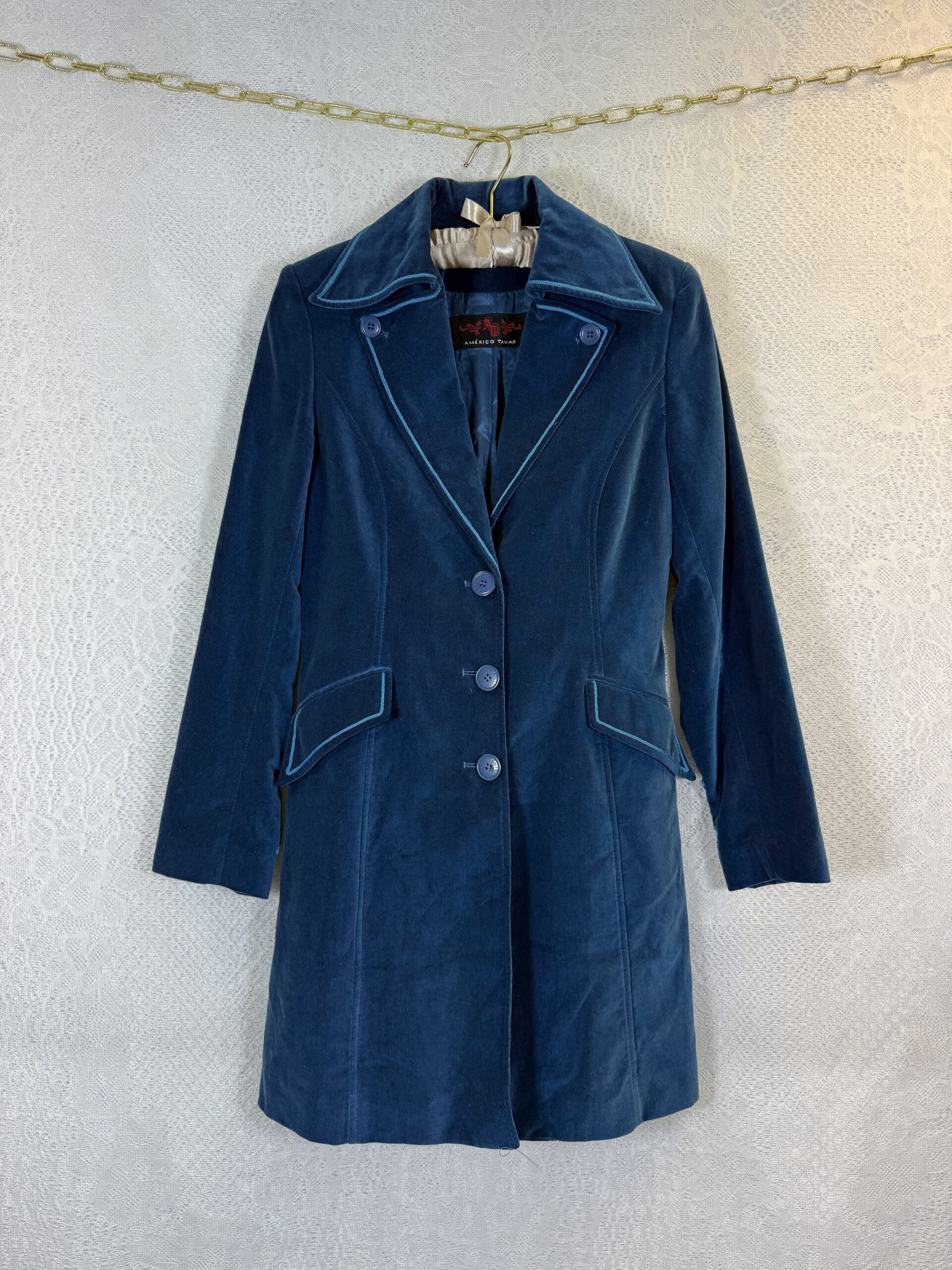 AMÉRICO TAVAR Velvet Coat