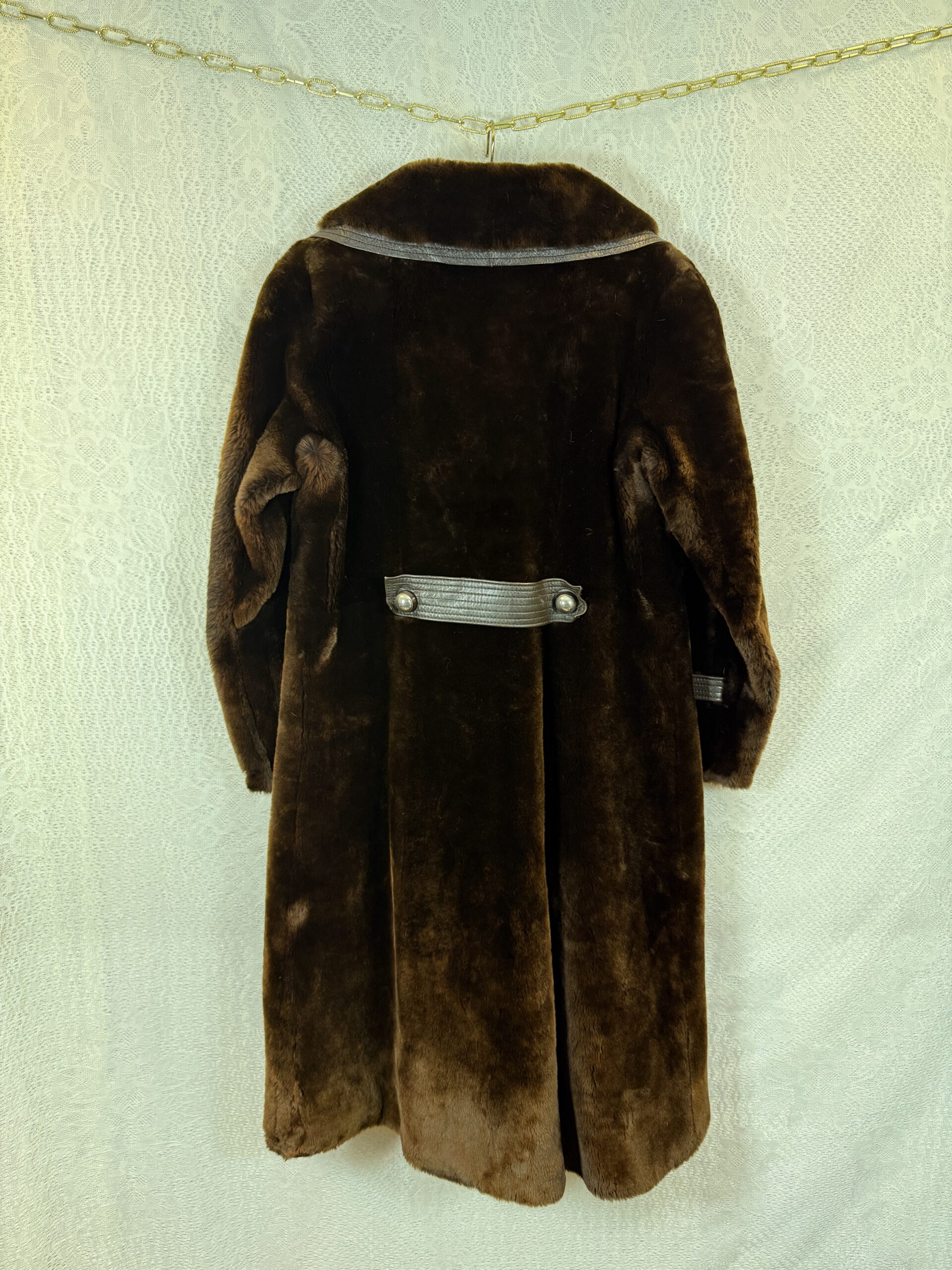 DE BIJENKORF Dark Brown Natural Fur Coat